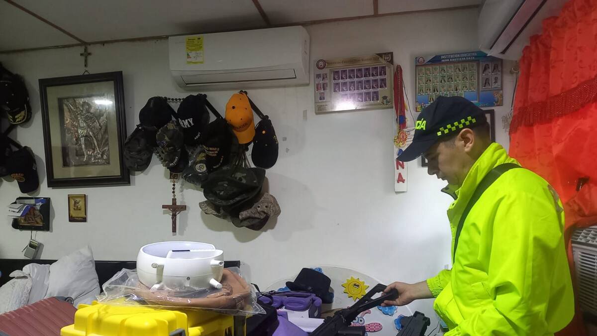 Policía desmantela una red de tráfico de armas en el Magdalena vinculada a un exmiembro militar