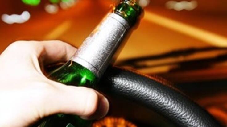 A punto de hundirse proyecto que ordena detención a quienes manejen borrachos