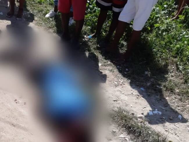 El hecho ocurrió mientras el hoy occiso caminaba por la calle El Bodegón, donde fue ultimado por sicarios.