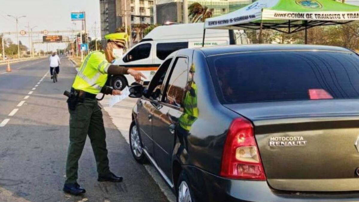 Más de 700 policías en los puestos de control de Barraquilla