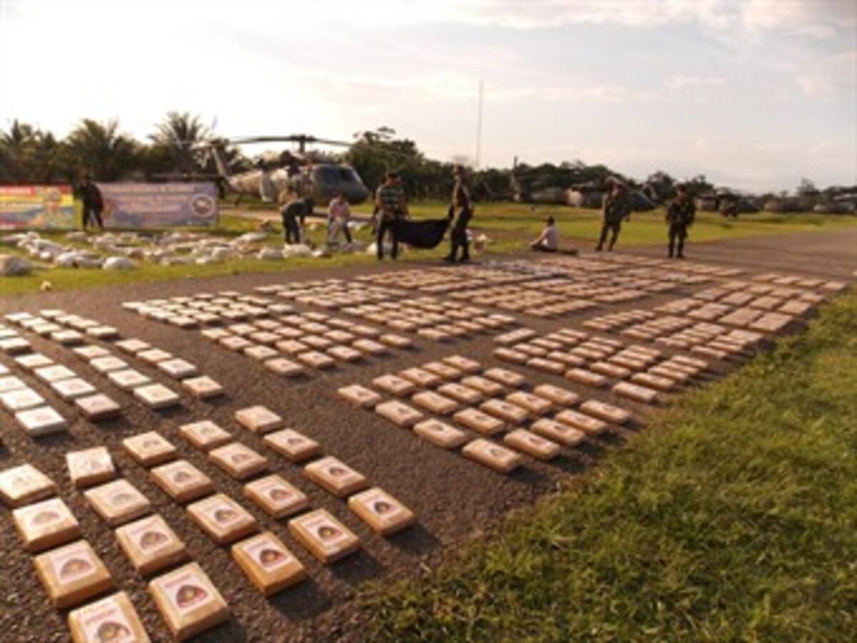 Antinarcóticos incautó 240 kilos de coca en el puerto de Santa Marta