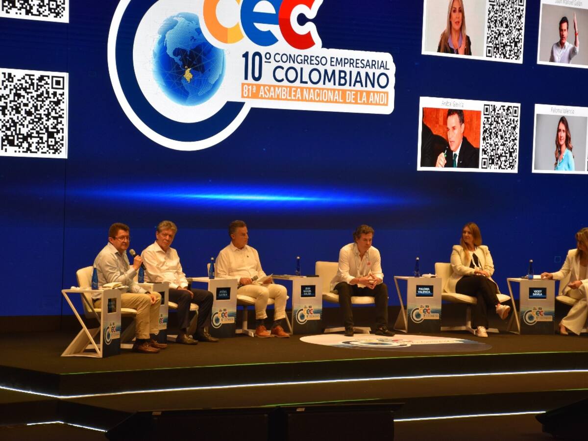 Congreso ANDI: Precandidatos proponen recuperar la seguridad con fortalecimiento a la fuerza pública