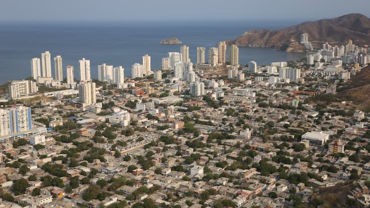 Santa Marta amanece bajo tensión tras jornada de violencia y paro armado