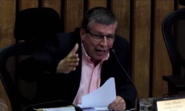 Diputado del Polo Democrático en Antioquia. 