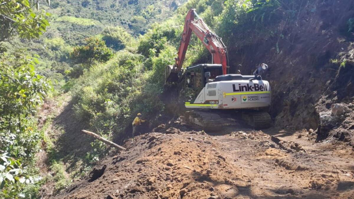 Las vías del oriente y norte de Caldas son las más afectadas por deslizamientos de tierra