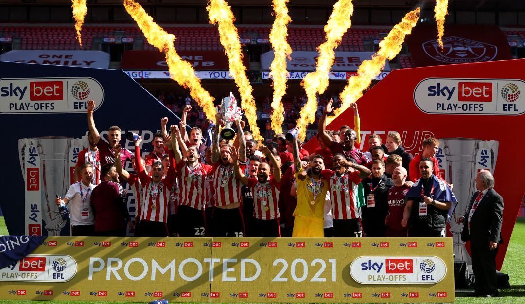 Brentford vuelve a la Premier League 74 años después