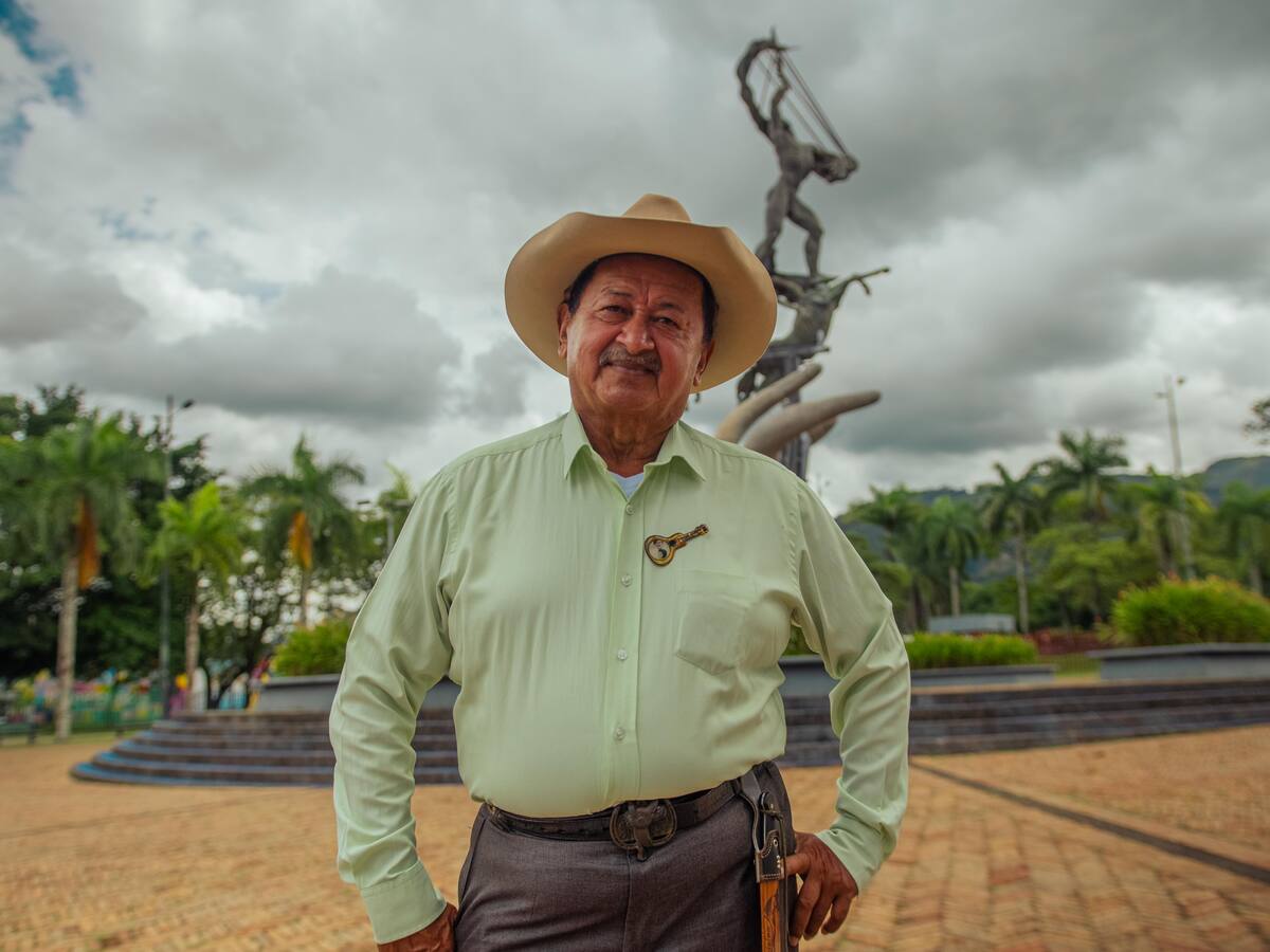 Dumar Aljure, más de 50 años como cantautor y sigue creando música llanera