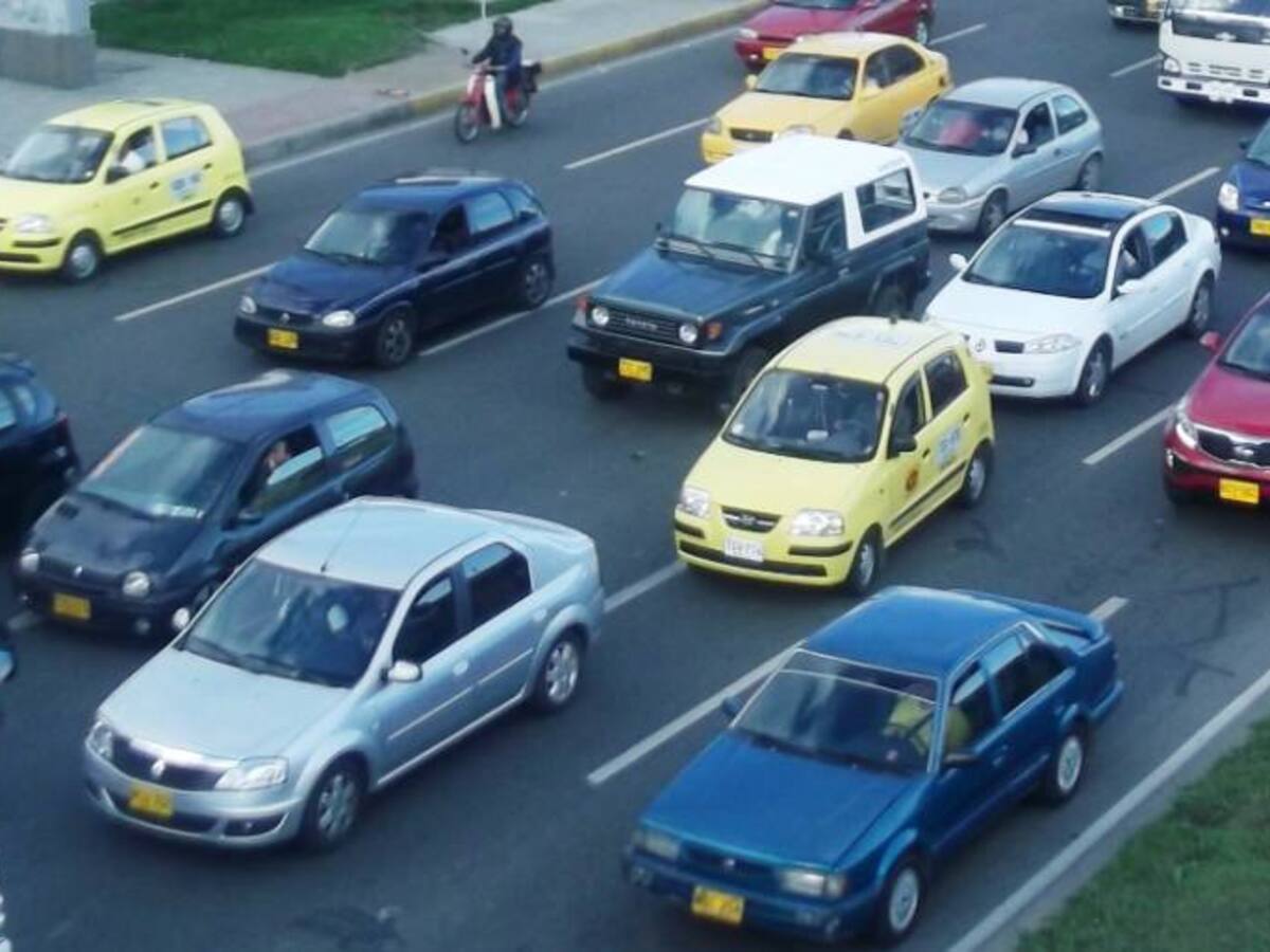 Fenalco Bolívar insiste en levantar pico y placa los sábados y de carros proveedores