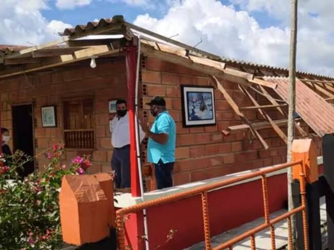 Fuerte vendaval destechó 15 viviendas y afectó cultivos en Urrao, Antioquia