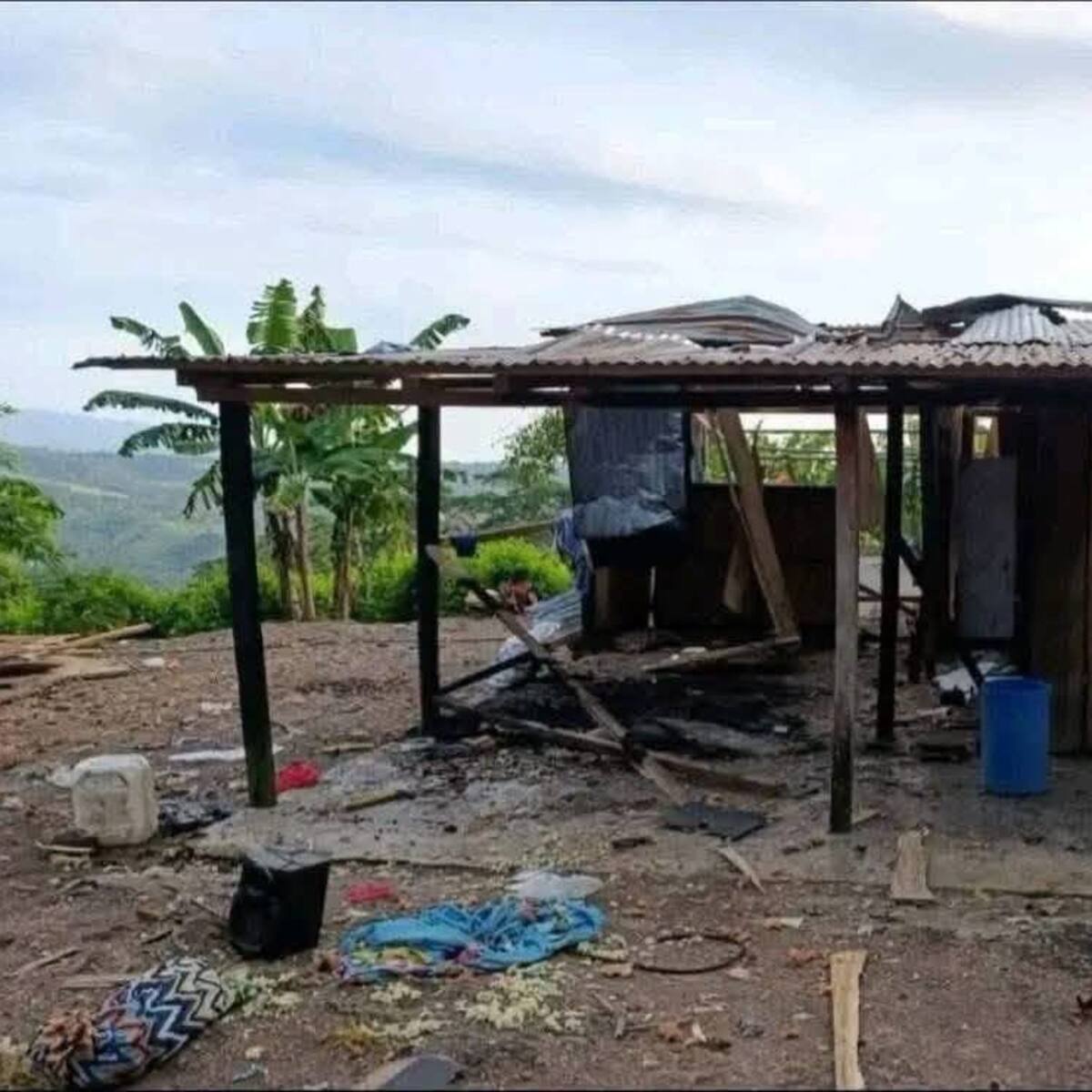 Varias viviendas en zona rural de El Tarra resultaron afectadas por explosivos lanzados desde drones