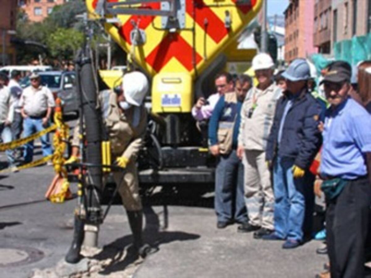 “Máquina tapa-huecos no es ni exclusiva ni innovadora”: Contraloría