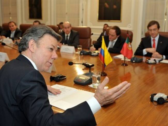 Colombia califica de 'abuso' destitución de Fernando Lugo como presidente de Paraguay