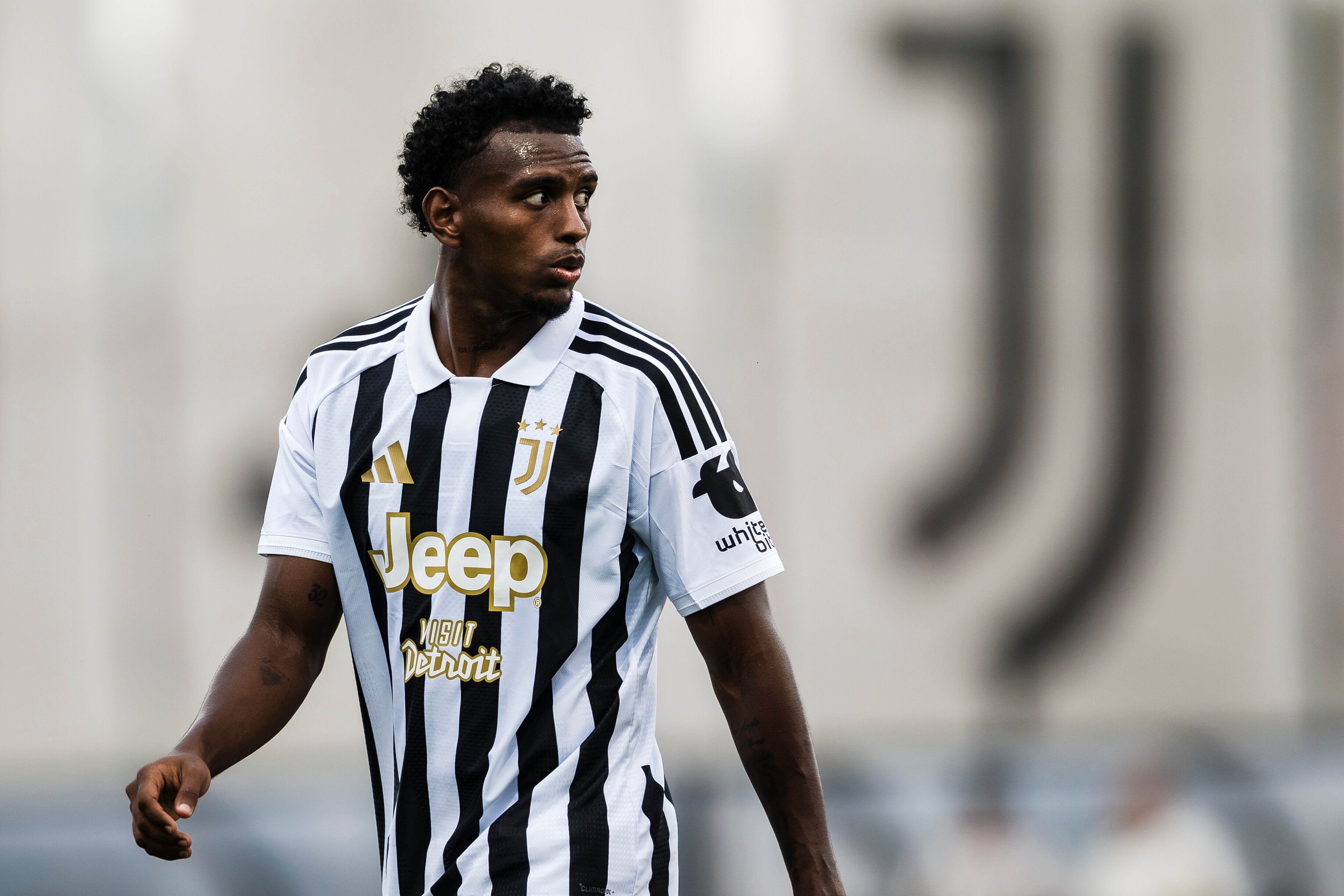 Juan David Cabal, defensa de la Juventus. (Photo by Nicolò Campo/LightRocket via Getty Images)