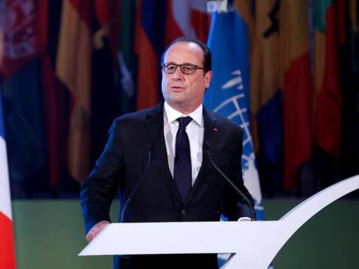 Hollande afirma que humanidad no solo es recibir refugiados sino proteger a sus ciudadanos