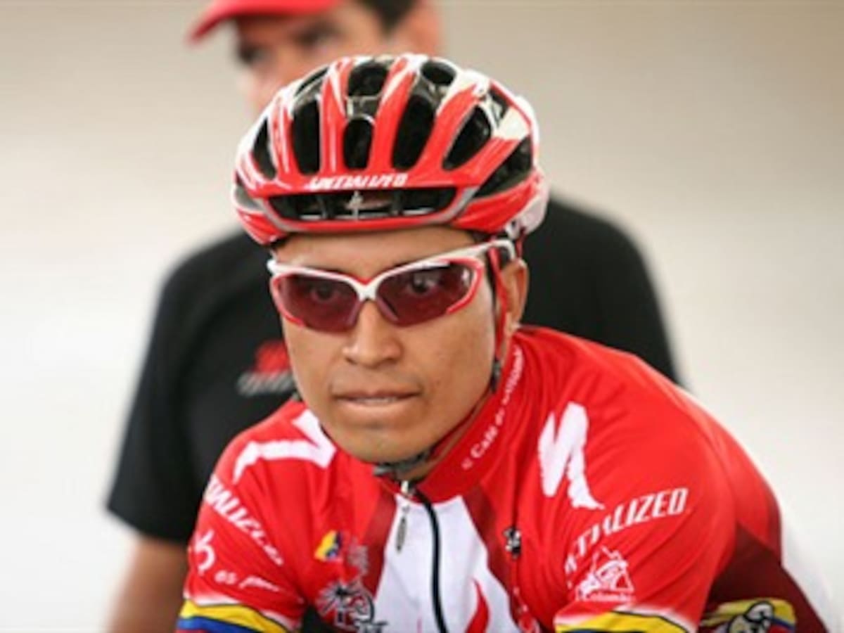 Darwin Atapuma protagonista en etapa del Tour de L'Avenir