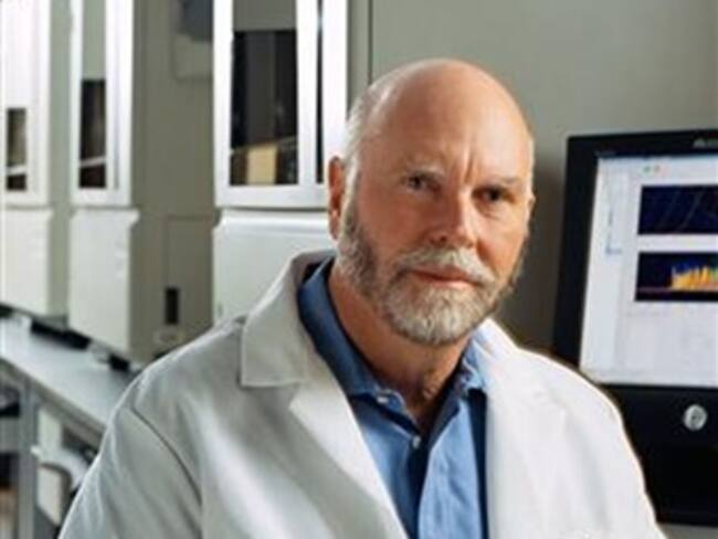 Científicos crean la primera célula viva sintética de la historia