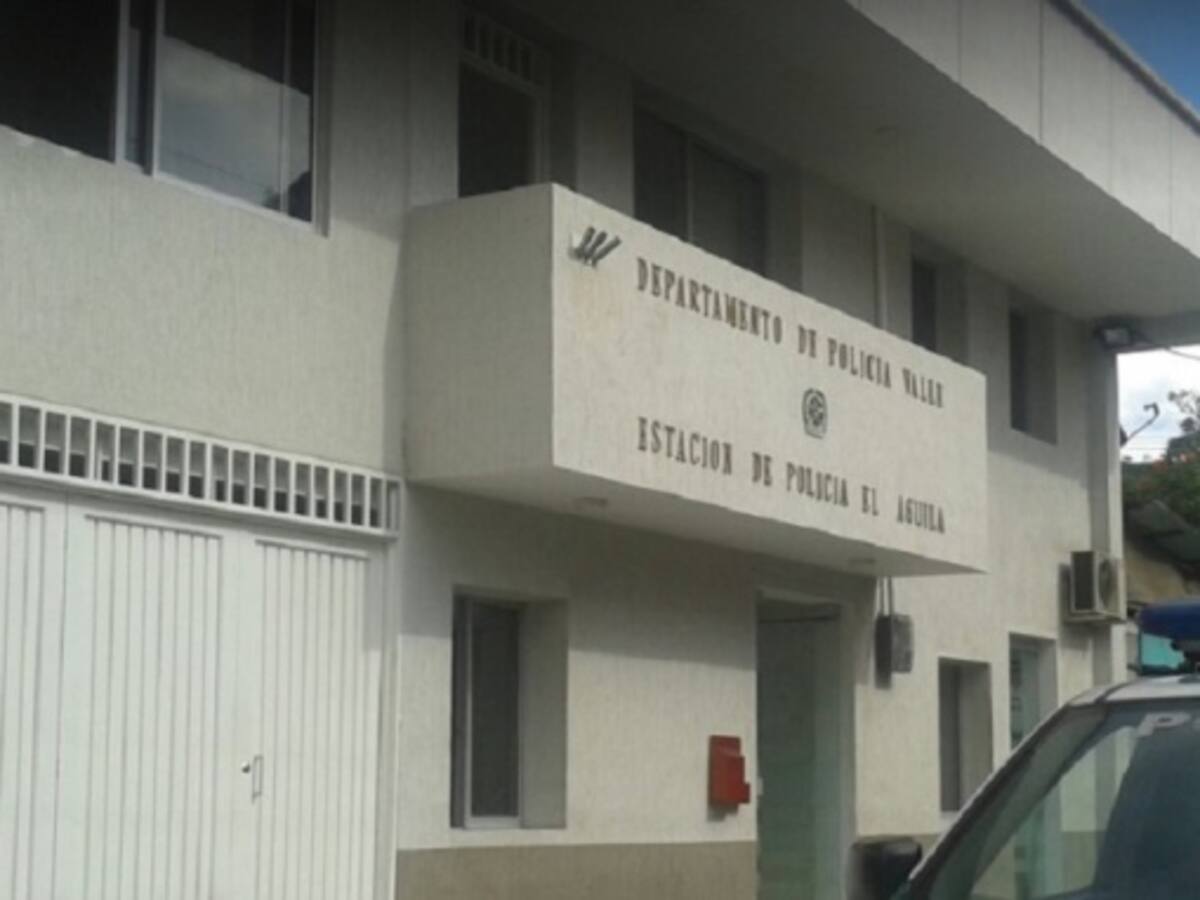 Incierto paradero de agente de Policía que prestaba servicio en El Águila, al noroeste del Valle