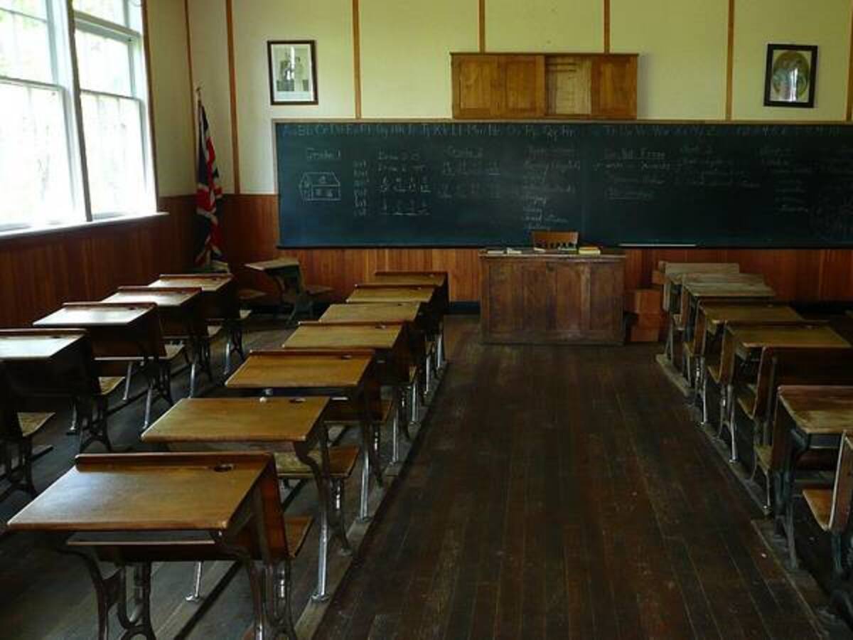 Profesora pide a padres de familia “convertir” a su hijo en un hombre
