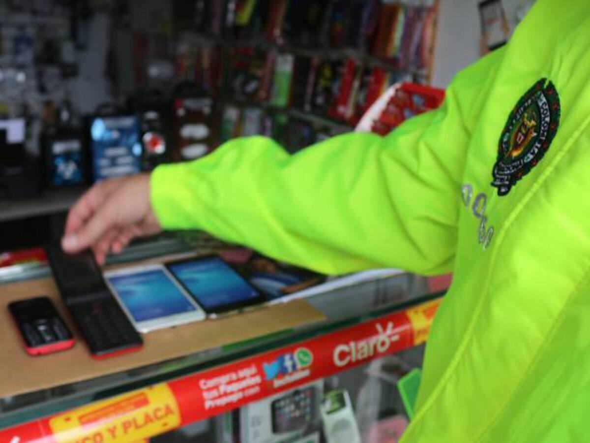 En Manizales recuperan celulares hurtados