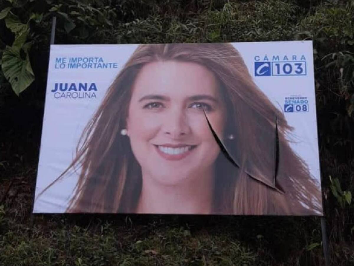 Candidata Juana Carolina rechazó actos vandálicos en contra su publicidad