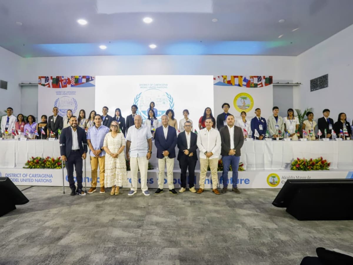Con entrega de banderas inició oficialmente el DICMUN Cartagena 2026