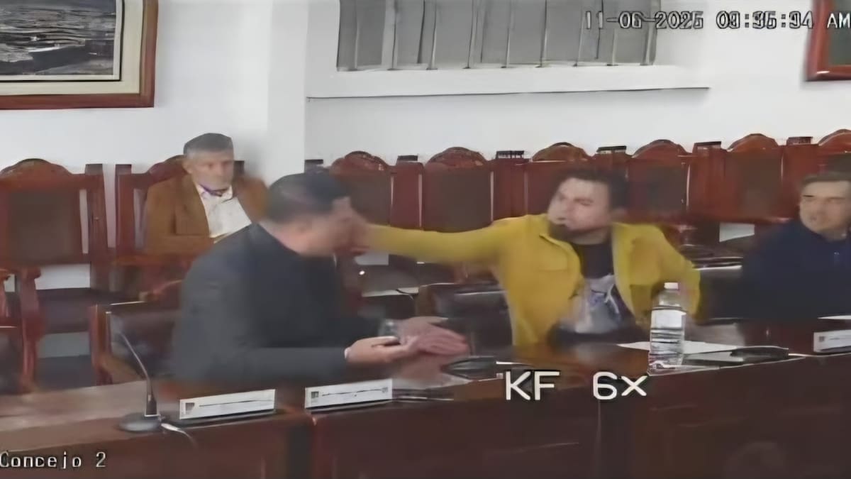 Concejales de Pasto se fueron a los golpes en plena sesión