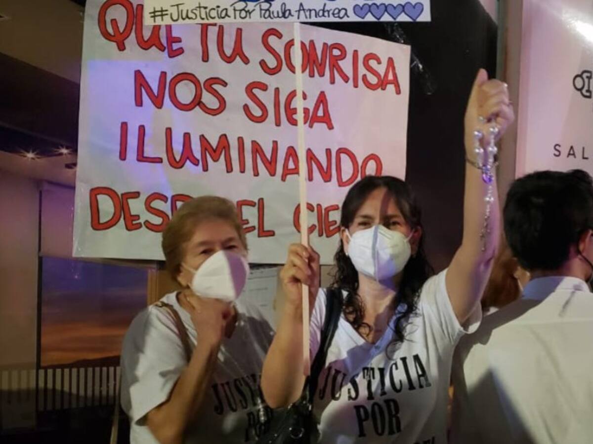 Habló mamá de universitaria muerta en la Puerta del Sol