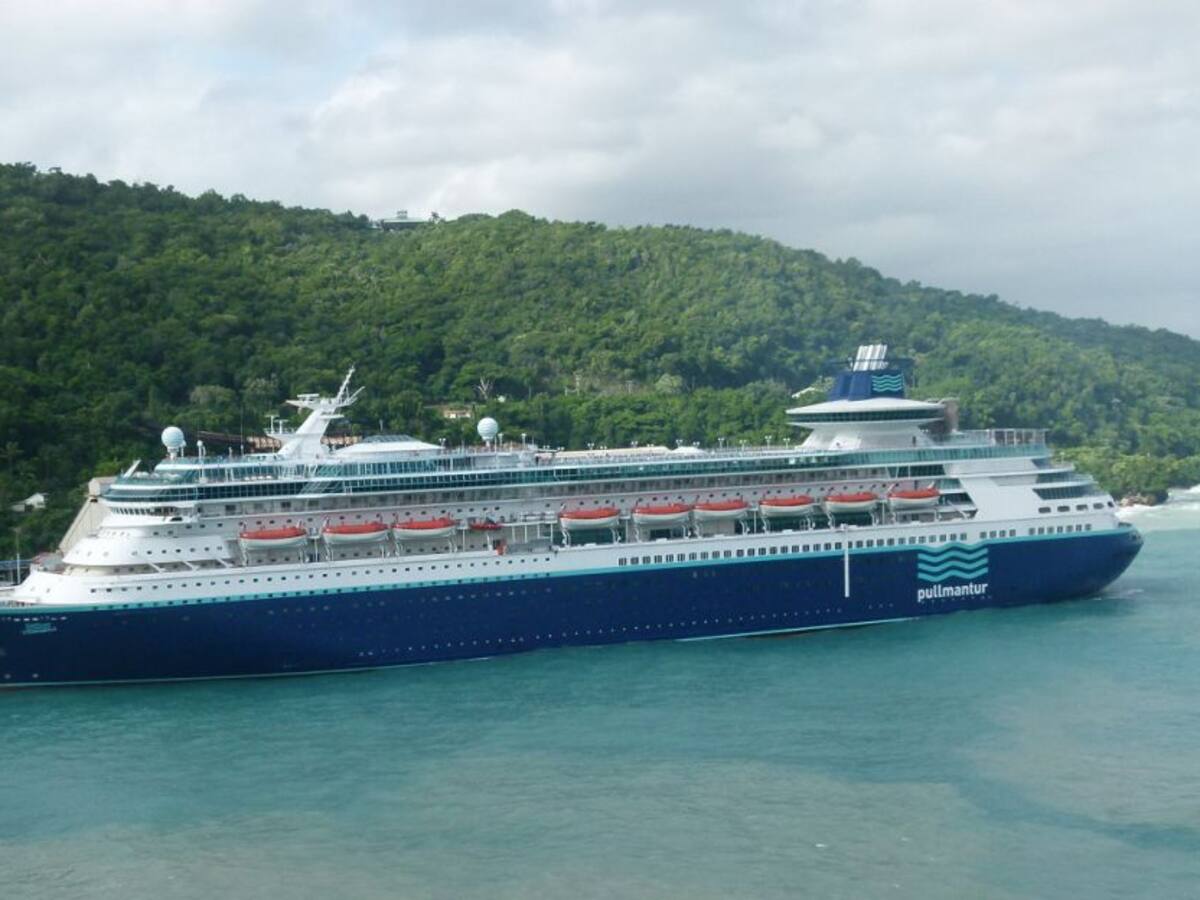 Pullmantur Cruceros extiende suspensión del servicio por el Covid-19