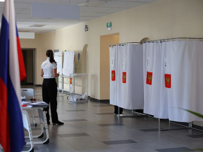 Centro de votación en Belgorod (Rusia).
(Foto: Emil Leegunov/Anadolu via Getty Images)