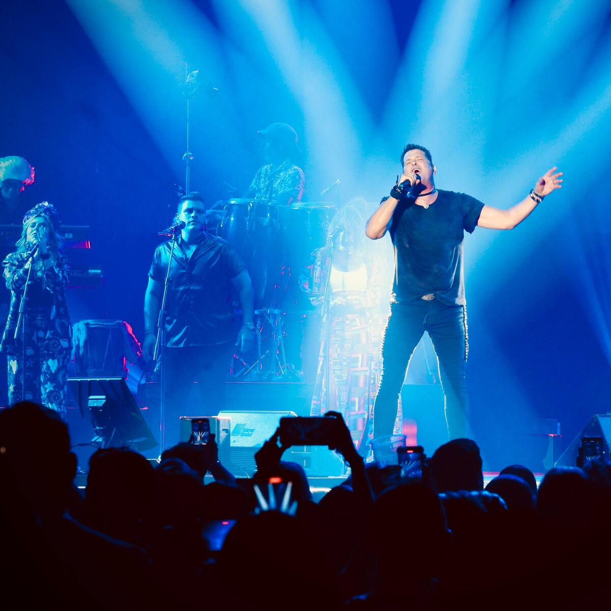 Carlos Vives finaliza su gira por Europa con concierto en Londres