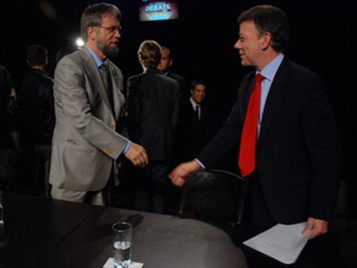 Controversia entre Mockus y Santos por la “hora zanahoria” en Bogotá