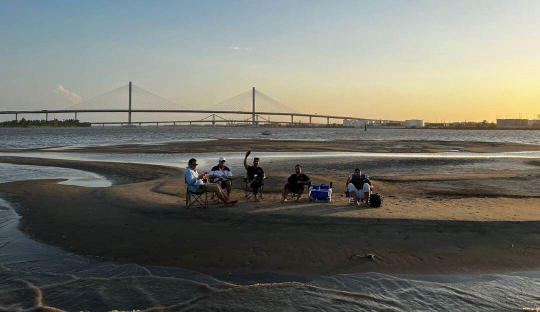 Islote formado por acumulación de sedimentos @FajardoClemente