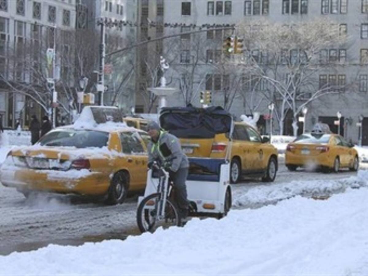 Tormenta de nieve se debilita en su avance hacia el nordeste de EE.UU.