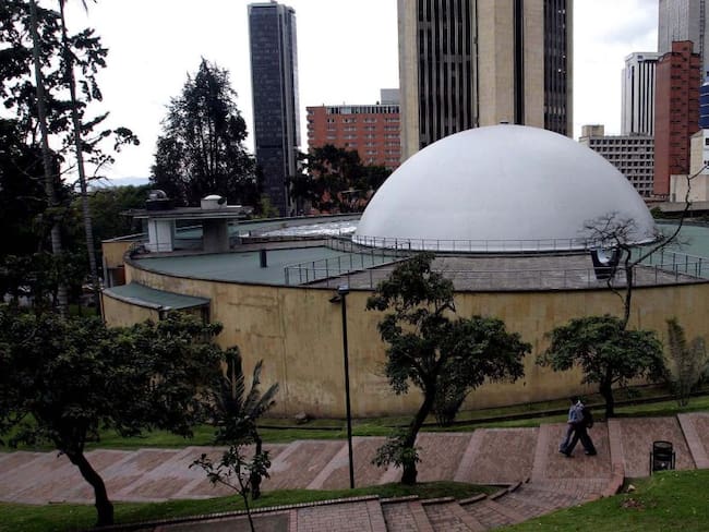 El planetario de Bogotá celebra sus 50 años al lado de las localidades