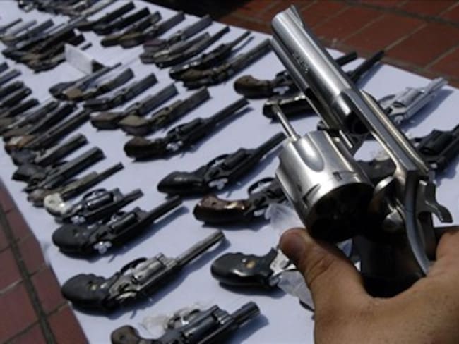 Armas ilegales matan una persona cada 75 segundos: Interpol