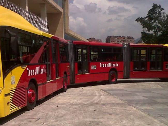 Más de 170 buses de Transmilenio represados en Zona Franca