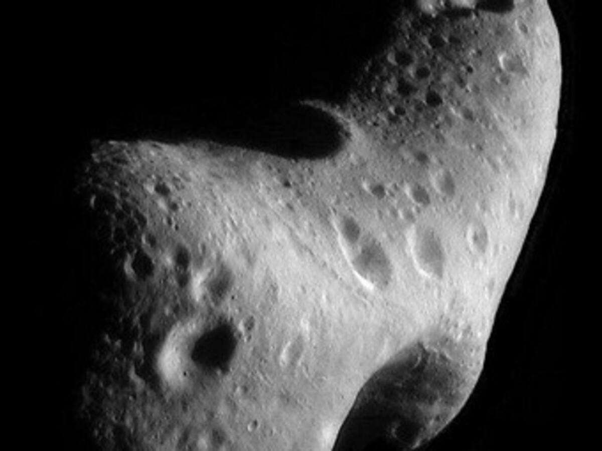 Un gigantesco asteroide se acercará mañana a la Tierra