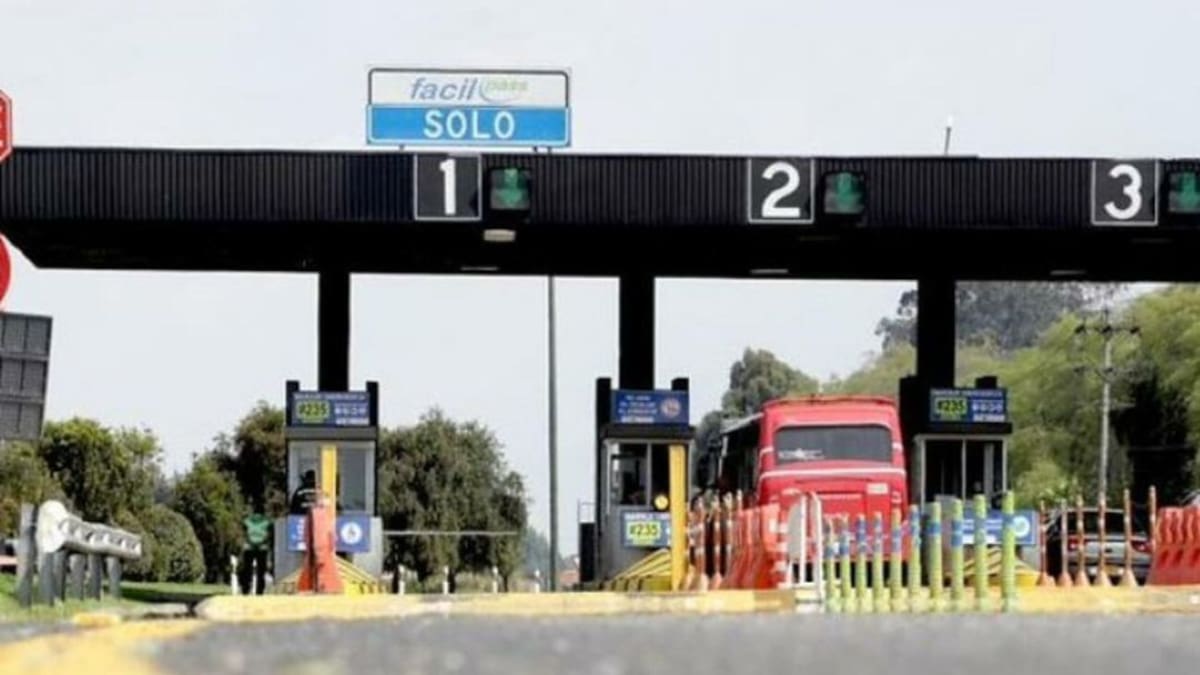 Costo del peaje de Cerritos genera incomodidad en usuarios del Megabús