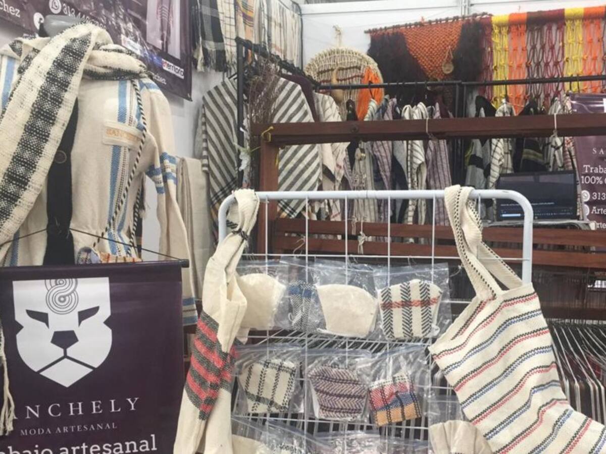Sanchely, el emprendimiento que fabrica prendas con tejidos ancestrales