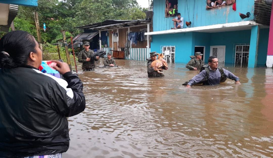 Foto: Ejército Nacional-Inundaciones Putumayo