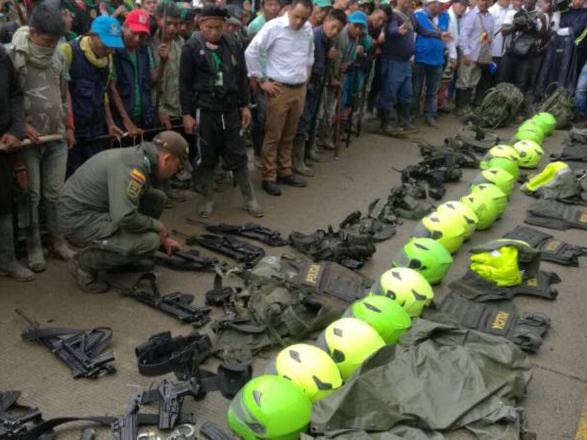 Los indígenas todavía no regresan la totalidad de las armas retenidas