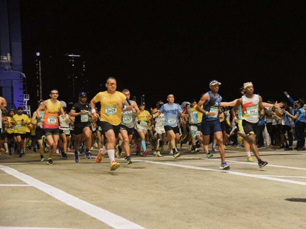 Más de 6 mil deportistas corrieron en la Media Maratón del Mar en Cartagena