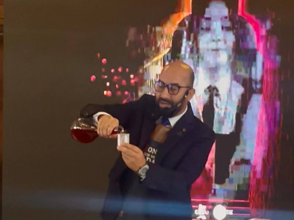 Los mejores bartenders de Colombia y 4 países estarán en Manizales en el Alquimista World Bar 2025