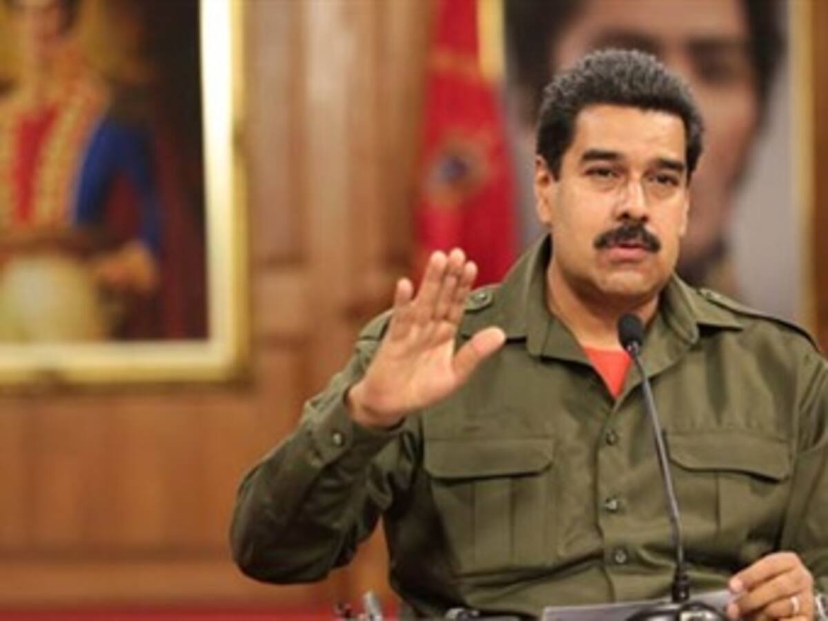 Maduro aprueba 4.665 millones dólares para comprar alimentos en 10 meses