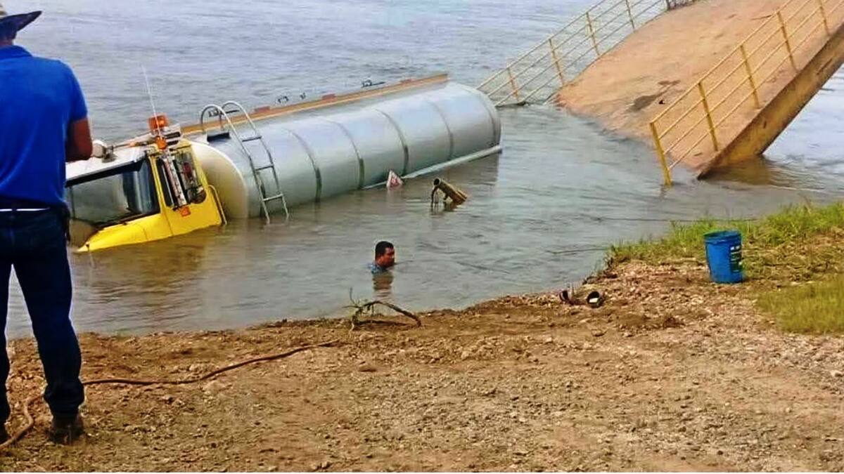 Descartan derrame de combustible al río Magdalena con caída de vehículo al cuerpo de agua