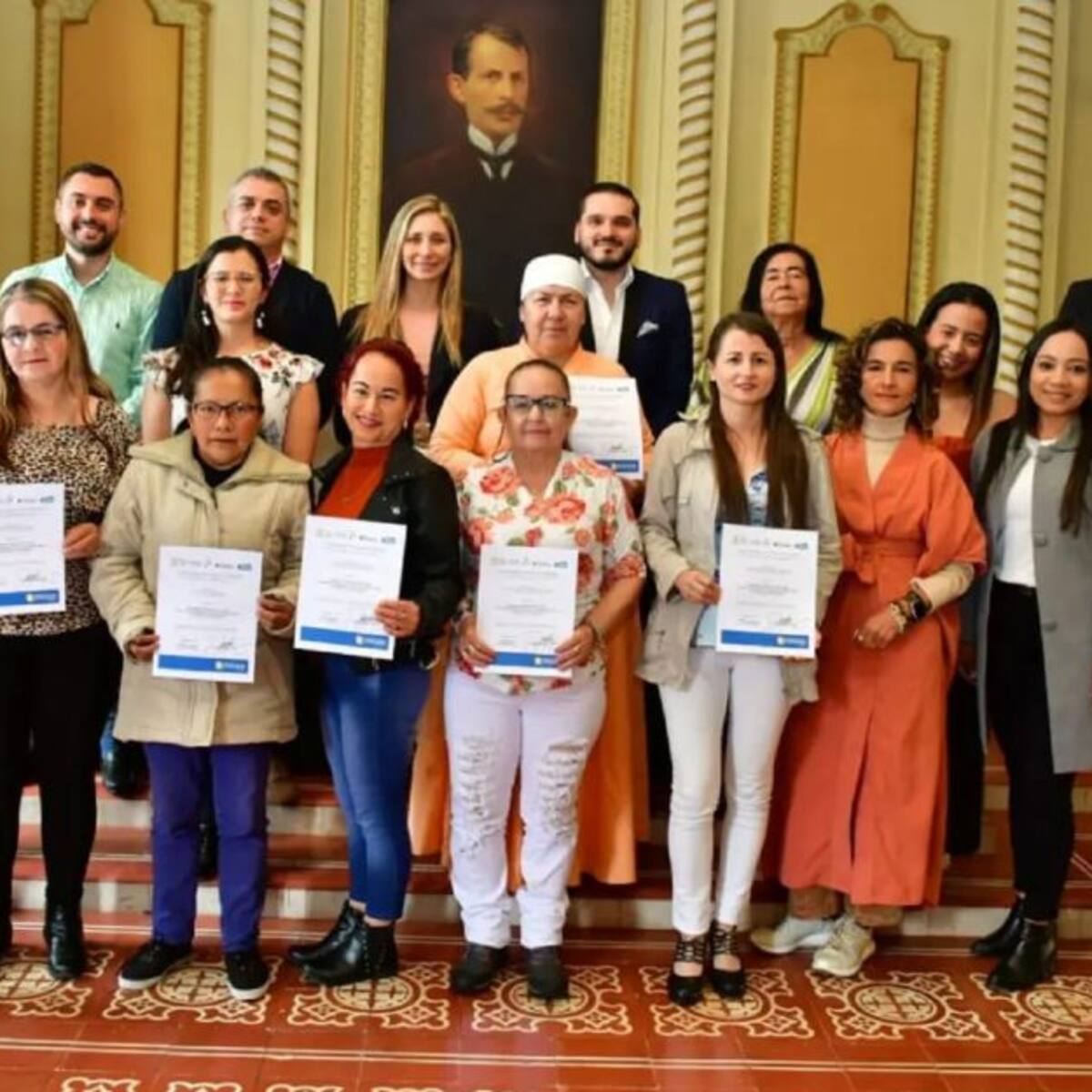 15 mujeres víctimas del conflicto se gradúan del proyecto Moda para la Paz