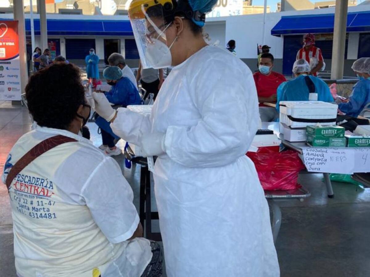 No cerrarán el Mercado de Santa Marta por brote de Covid-19