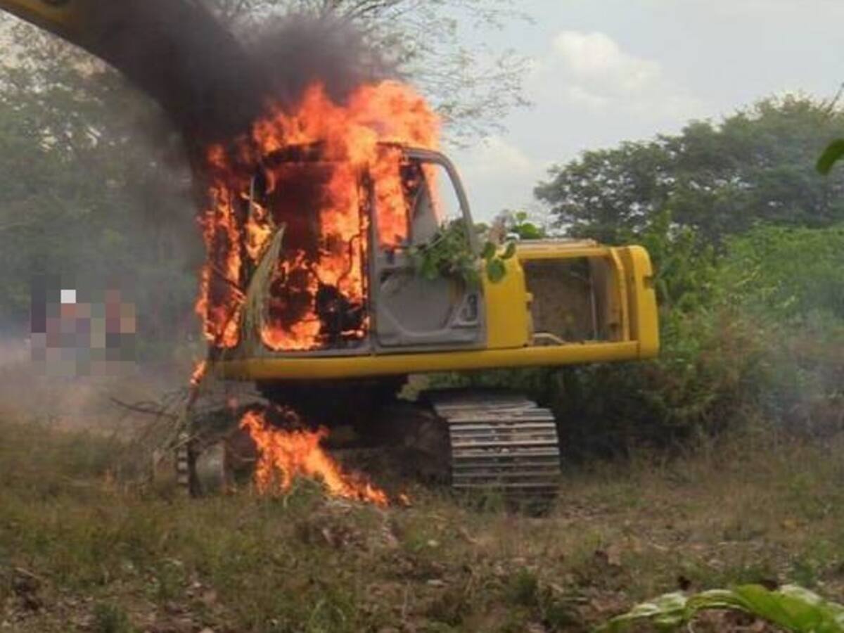 Disidencias del frente 36 robaron oro, carros y quemaron maquinaria en Anorí