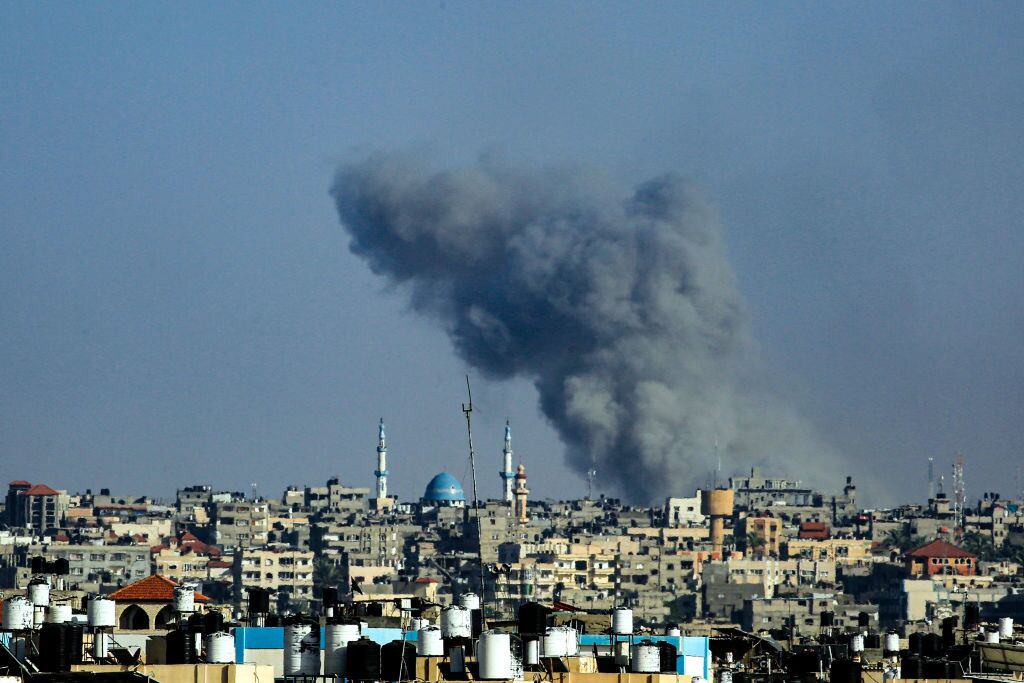 Bombardeo israelí en Gaza. (Photo by EYAD BABA/AFP via Getty Images)