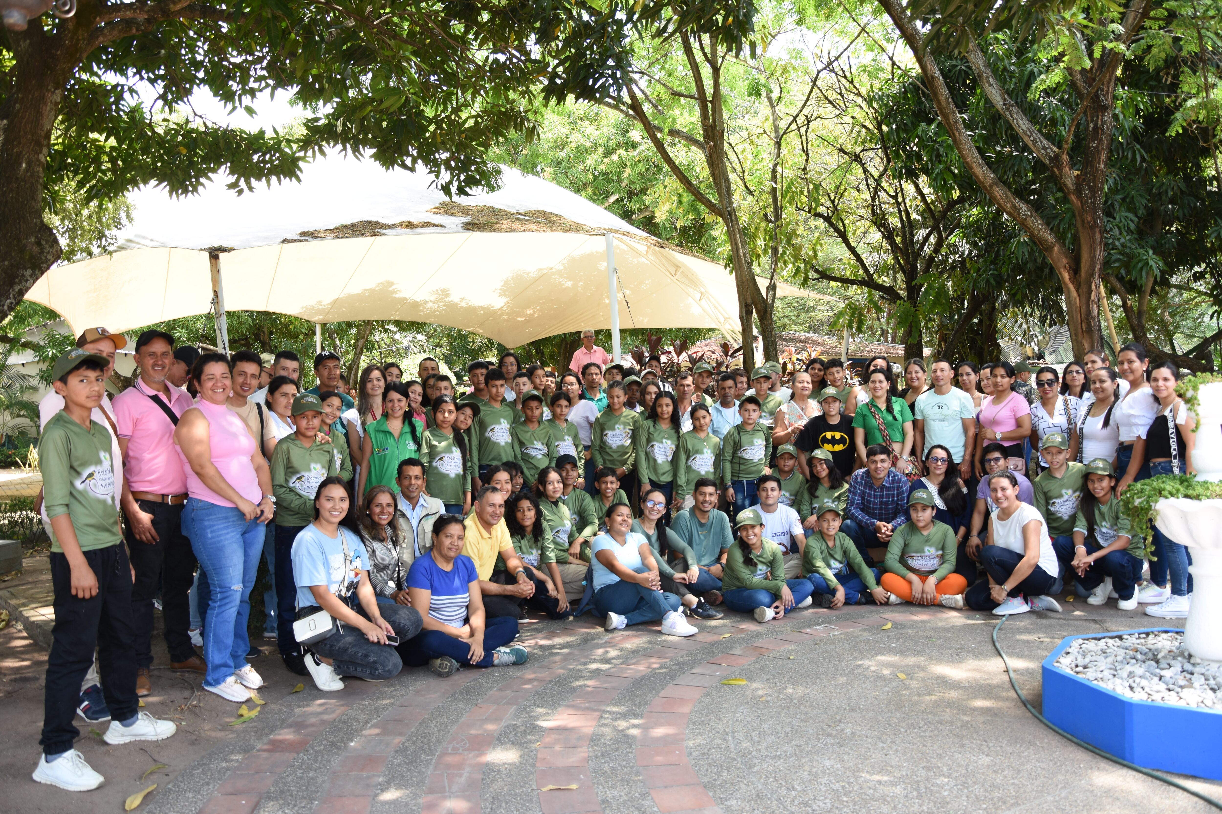 De Palestina, Aipe, Colombia, Garzón, Gigante, Isnos, La Plata, Paicol, Santa María, Teruel, Villavieja y Yaguará son oriundos los 120 beneficiados por este proyecto que hoy empiezan un nuevo reto de la mano de la CAM.